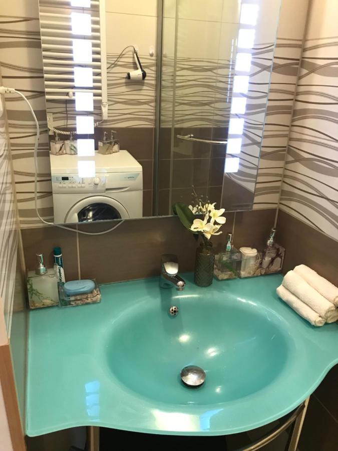 Dom Square-Centrum-Free Parking Apartment Szeged Bagian luar foto