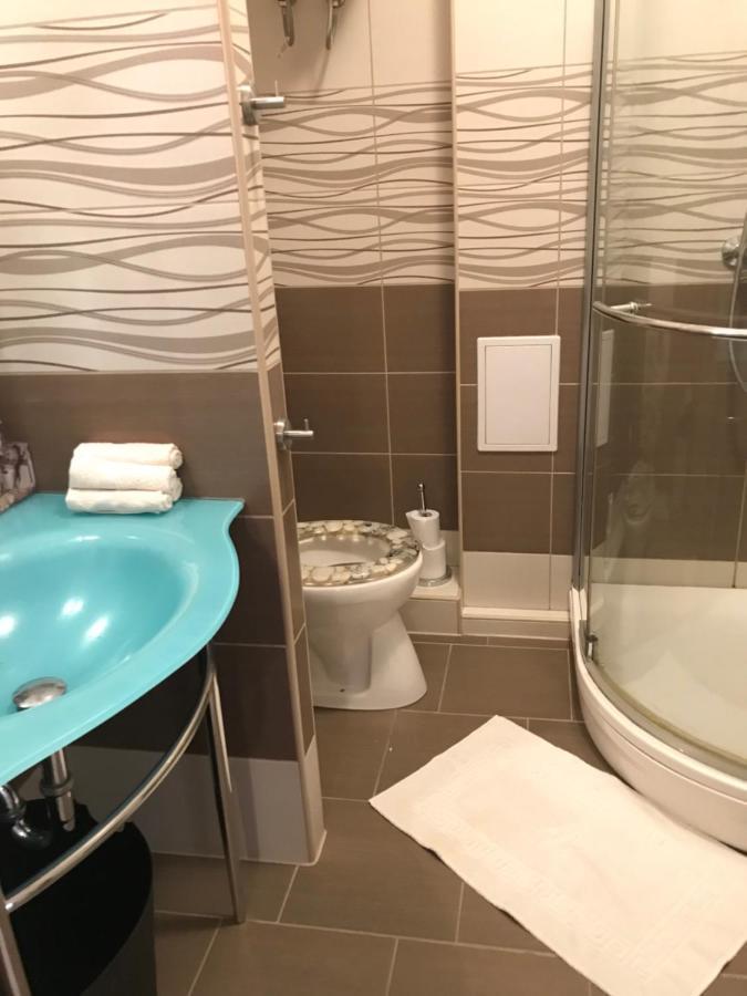 Dom Square-Centrum-Free Parking Apartment Szeged Bagian luar foto